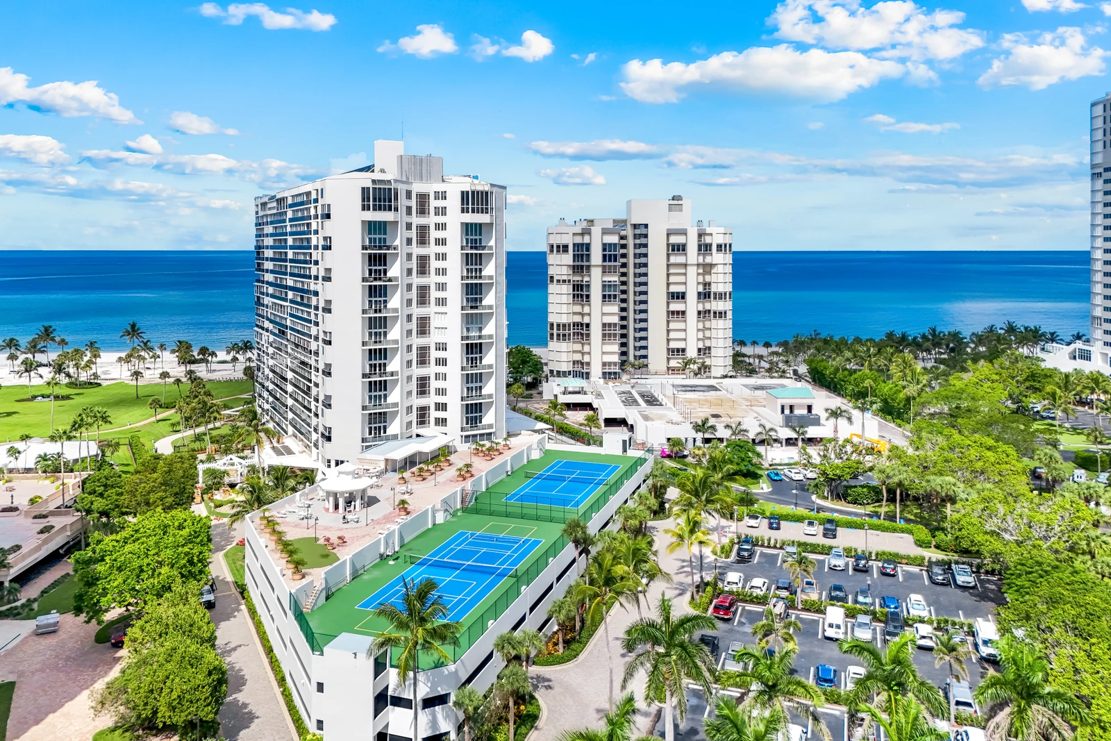 4041 Gulf Shore Blvd N, Unit 405 exterior