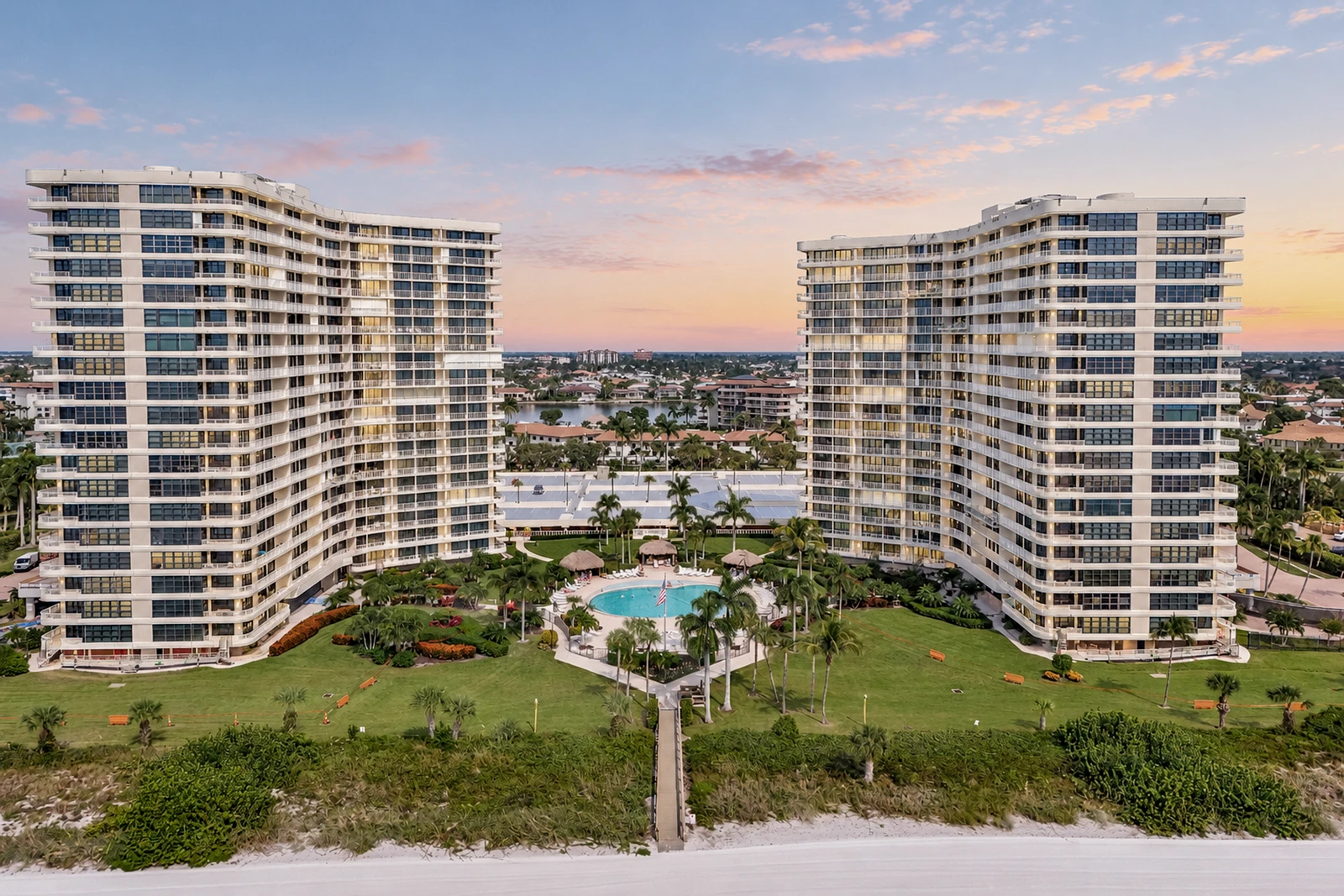 260 Seaview Ct, Unit 604 exterior