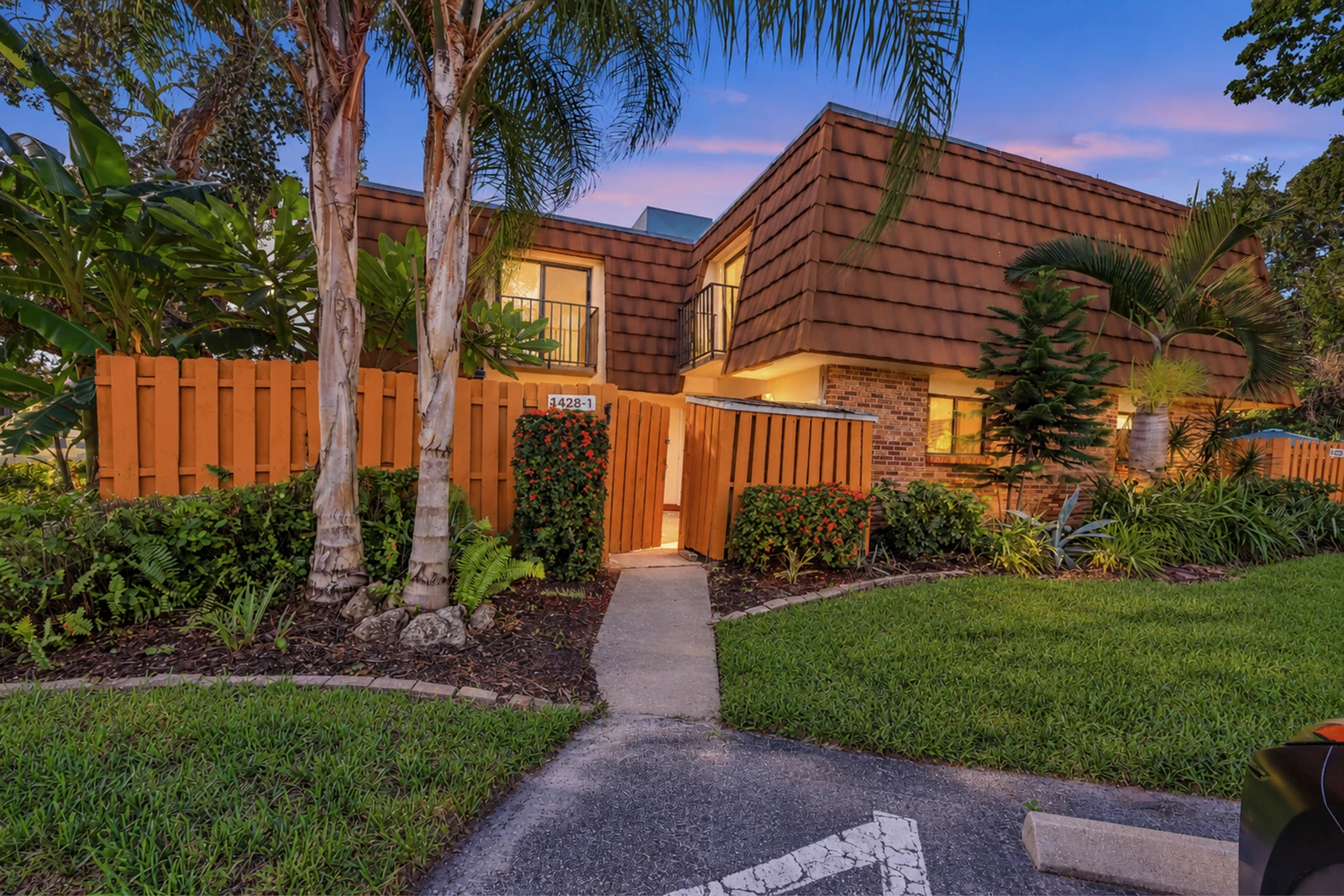 1428 Park Shore Cir #1 fort myers, Fl, Unit 1 exterior
